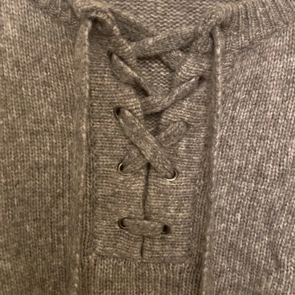 Sweater - Picture 4 of 4